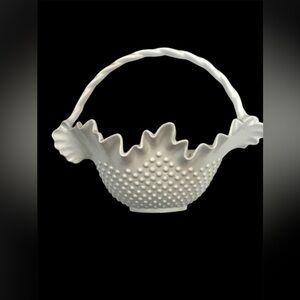 VTG 1984 Burwood Hobnail Wall Basket Faux Milk Glass White Plastic Decor